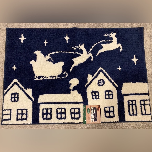 St. Nicholas Square Accent Rug - Picture 1 of 6